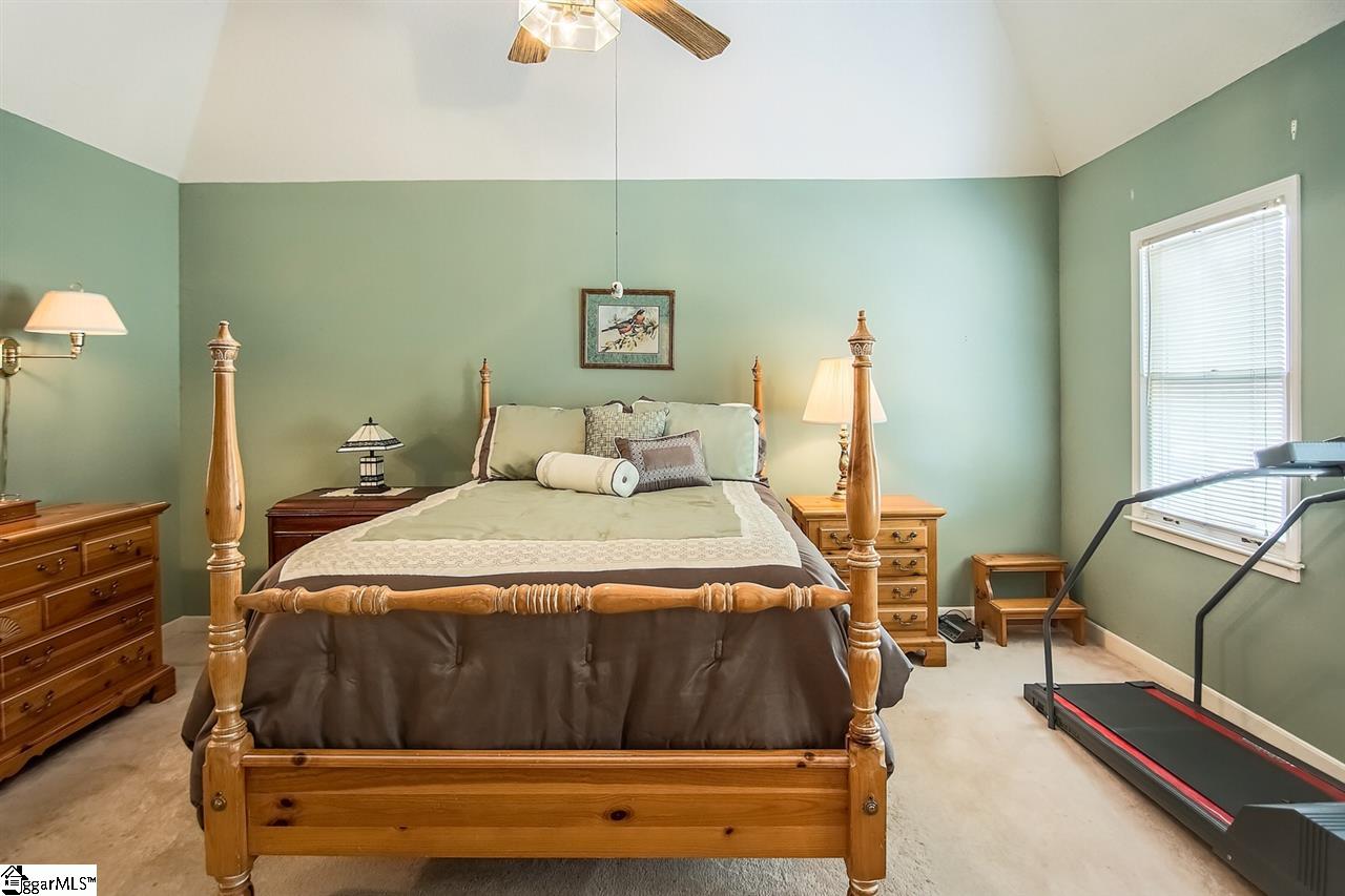 309 Shadow Ridge Circle Simpsonville, SC 29681 - Photo 14 of 32 Gallery Image 14