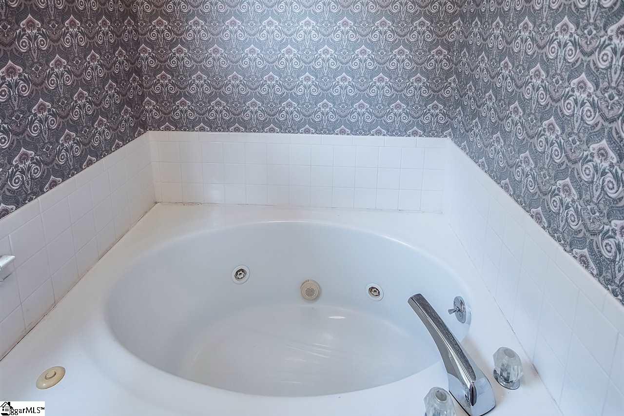309 Shadow Ridge Circle Simpsonville, SC 29681 - Photo 22 of 32 Gallery Image 22