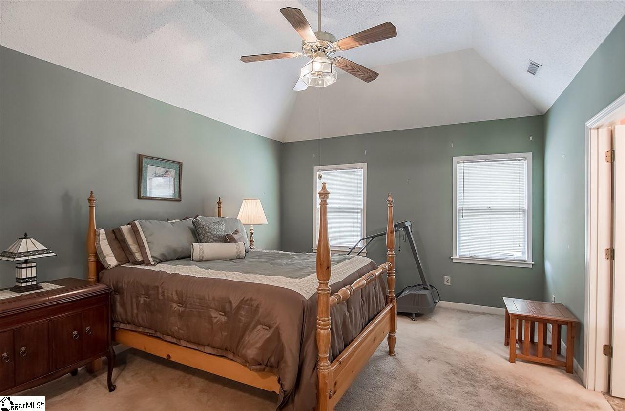 309 Shadow Ridge Circle Simpsonville, SC 29681 - Photo 6 of 32 Gallery Image 6