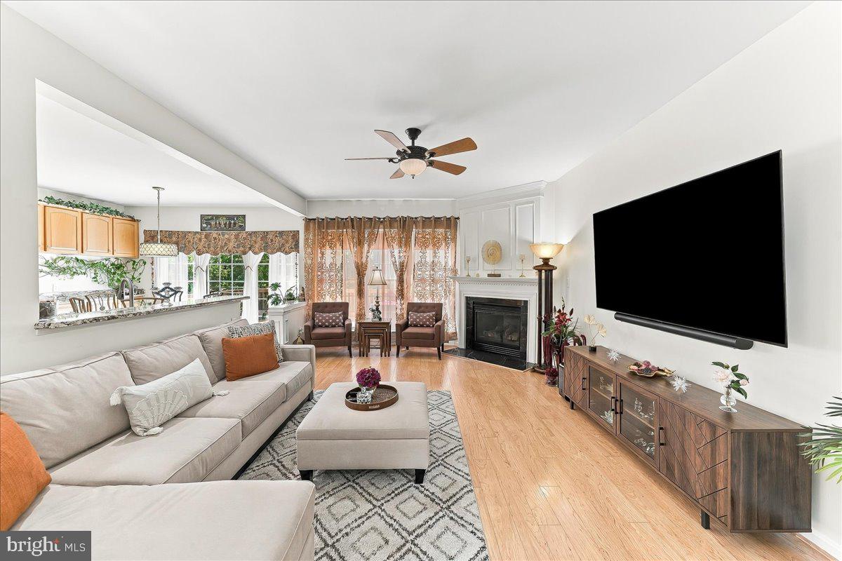 8 Ridings Way West Chester, PA 19382 - Photo 11 of 46 Family Room