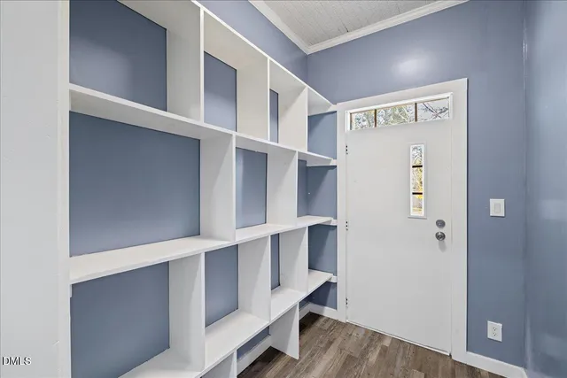 a view of walk in closet