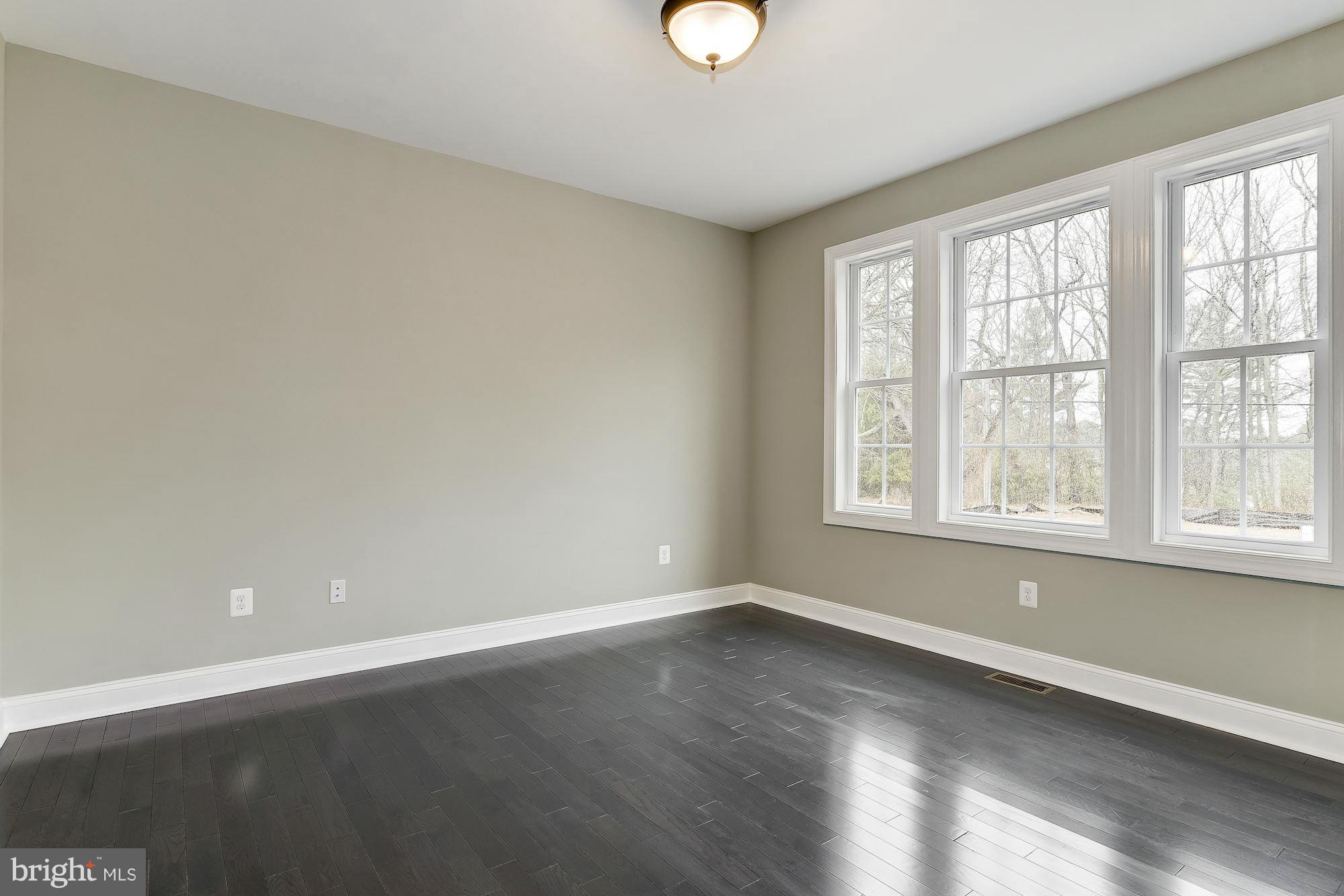 909 Klees Mill Road Westminster, MD 21157 - Photo 7 of 30 Office/ Den