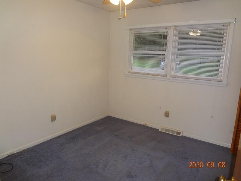 1212 Beaumont Road Roanoke, VA 24019 - Photo 14 of 17 DSC02856