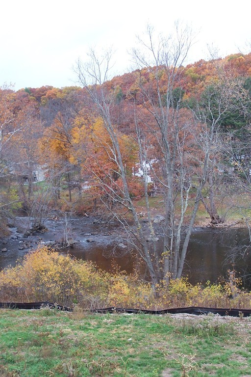 213 Main Street, Unit 4 Maynard, MA 01754 - Photo 6 of 9