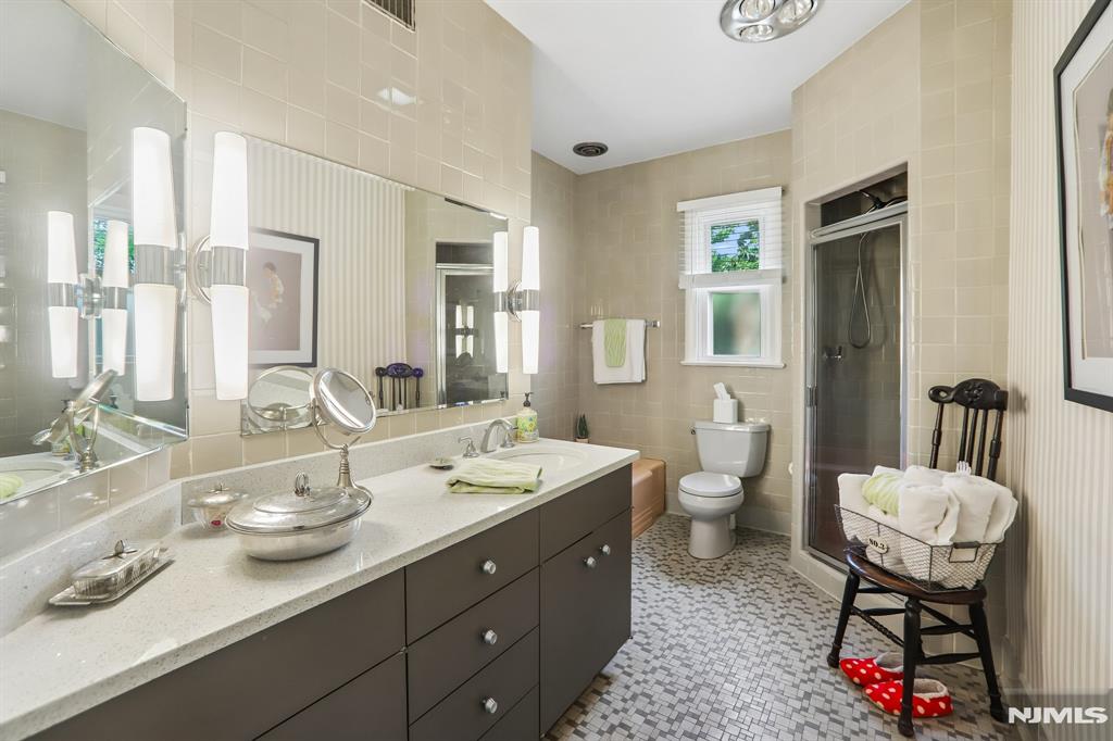 95 Yantacaw Brook Road Montclair, NJ 07043 - Photo 25 of 48