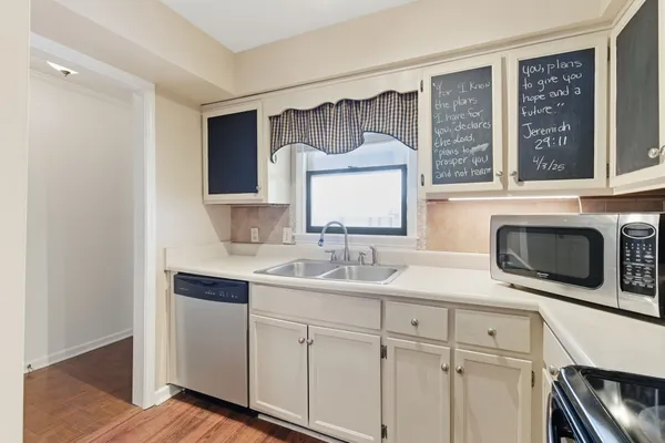 $1,575 | 208 Westfield Drive, Nashville, TN 37221