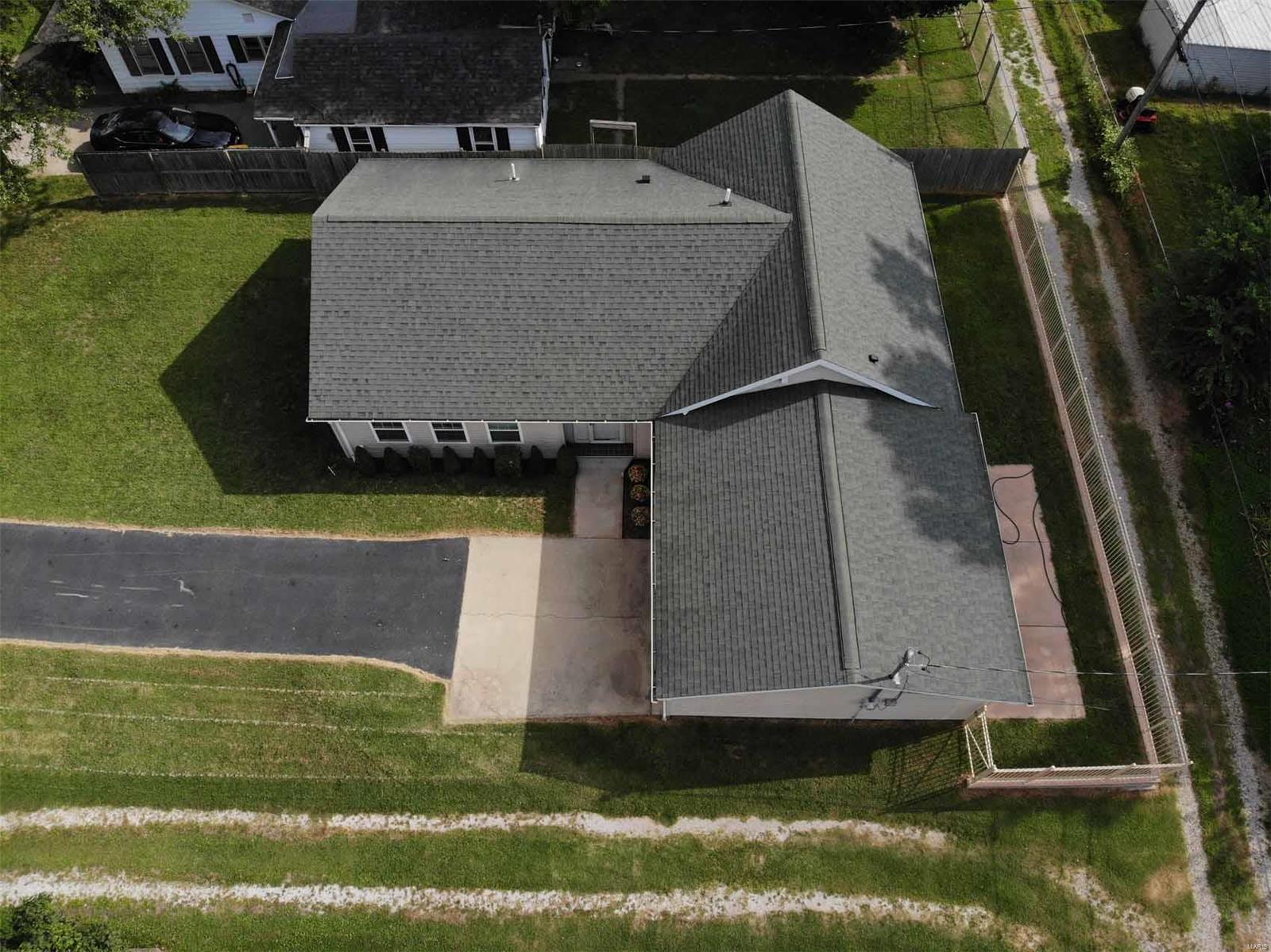 4720 Nameoki Road Granite City, IL 62040 - Photo 2 of 18 Gallery Image 2
