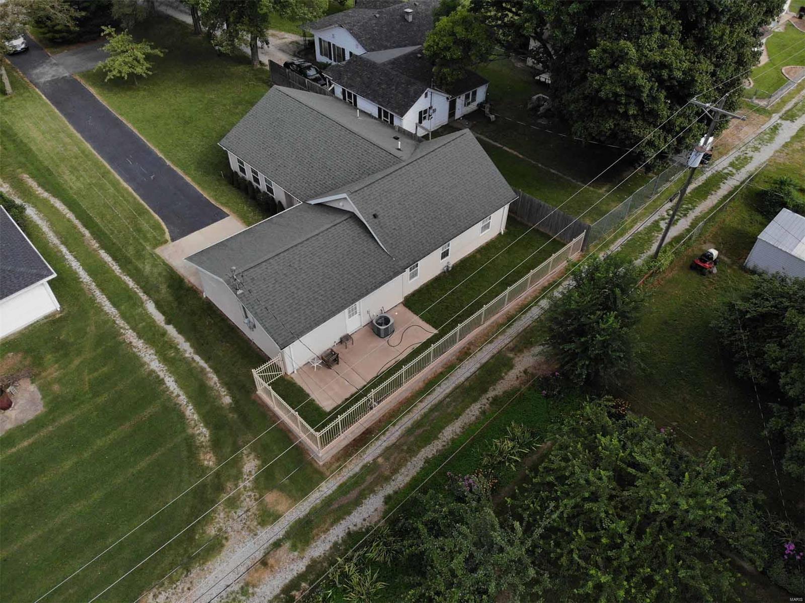 4720 Nameoki Road Granite City, IL 62040 - Photo 3 of 18 Gallery Image 3
