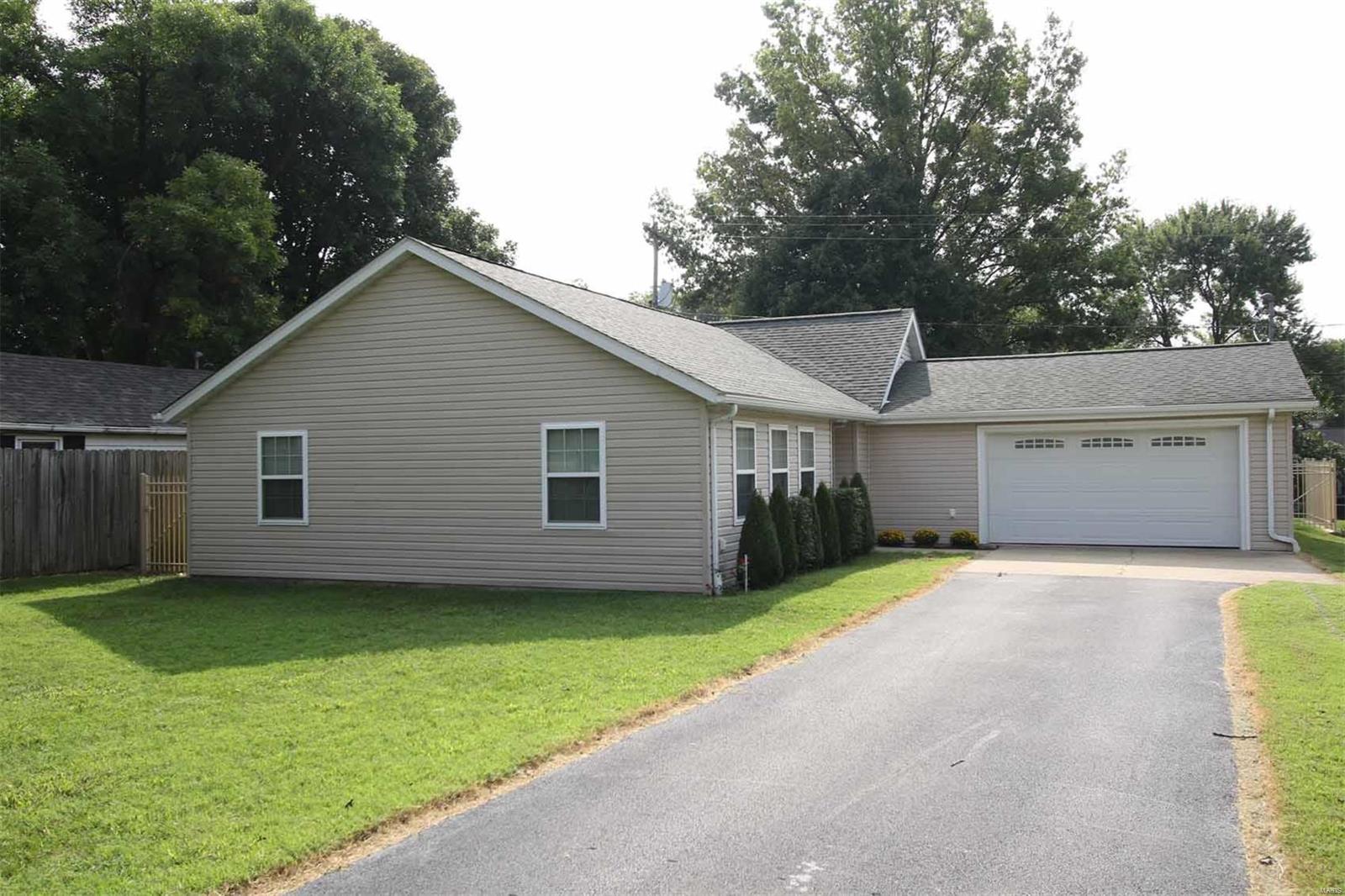 4720 Nameoki Road Granite City, IL 62040 - Photo 6 of 18 Gallery Image 6