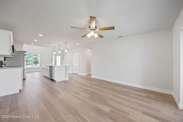 a black and white photo of a painting