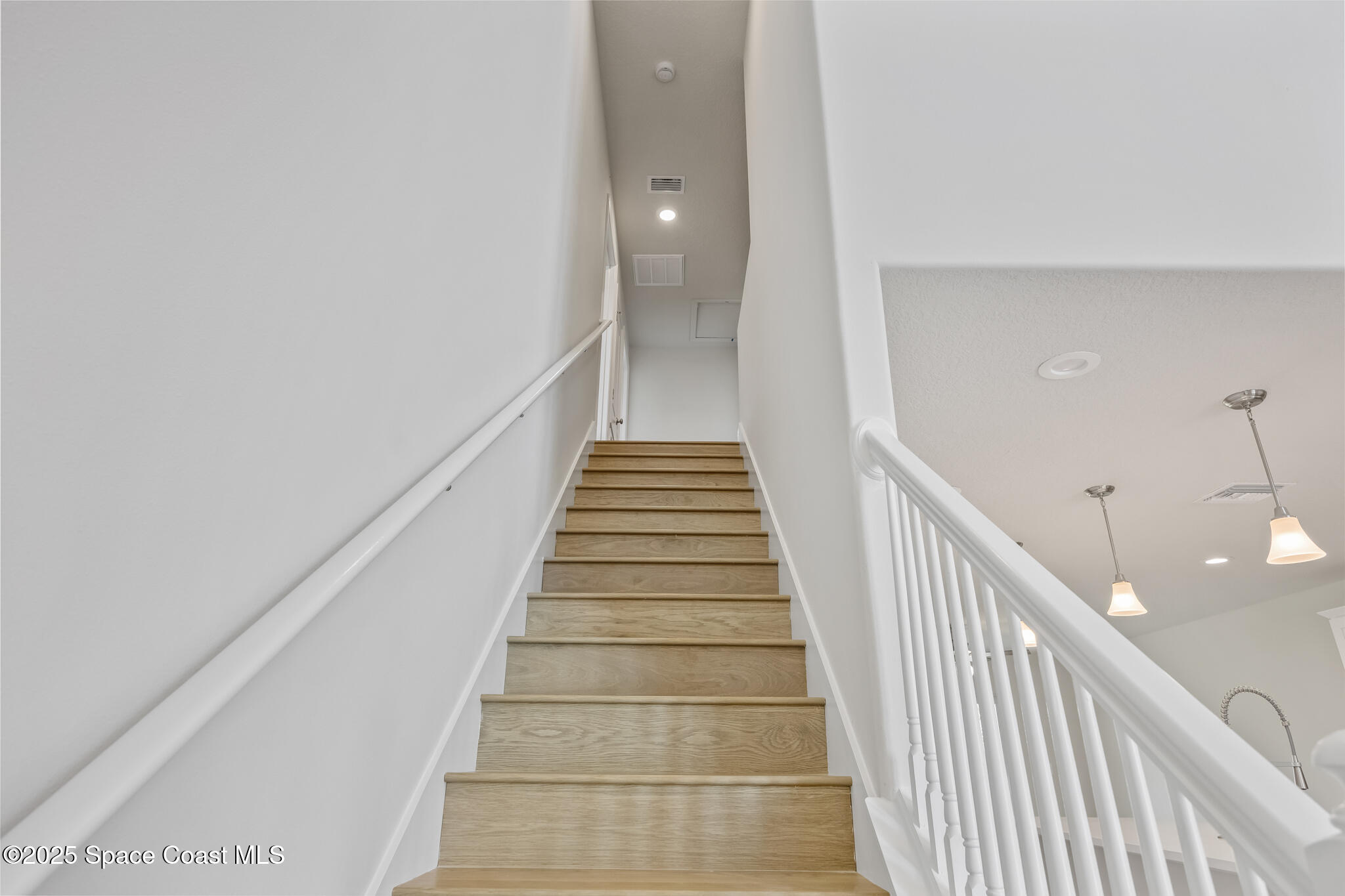 168 Hidden Wds Place Melbourne, FL 32901 - Photo 17 of 31 a view of entryway