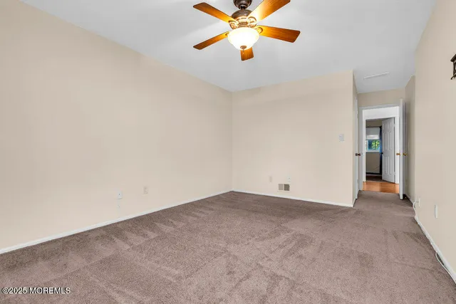 $2,850 | 438 Oak Knoll Drive, Unit 438, Manalapan, NJ 07726