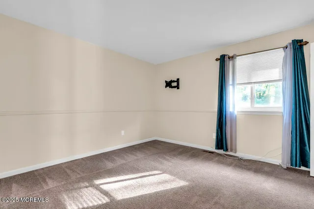 $2,850 | 438 Oak Knoll Drive, Unit 438, Manalapan, NJ 07726