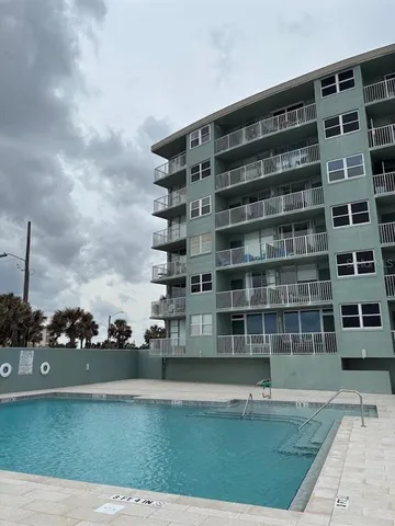 $1,700 | 800 North Atlantic Avenue, Unit 514, Daytona Beach, FL 32118