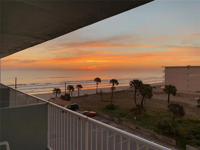 $1,700 | 800 North Atlantic Avenue, Unit 514, Daytona Beach, FL 32118