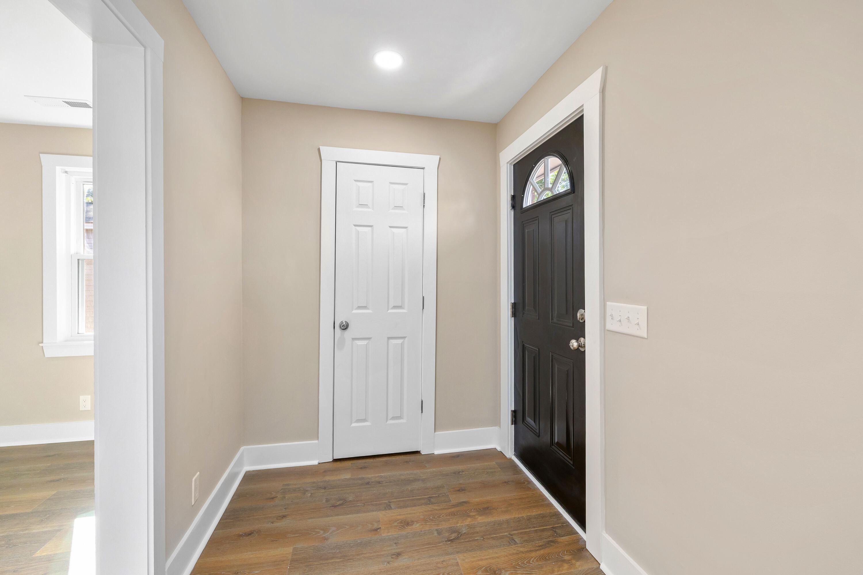 402 Adams Avenue Sumter, SC 29150 - Photo 11 of 38