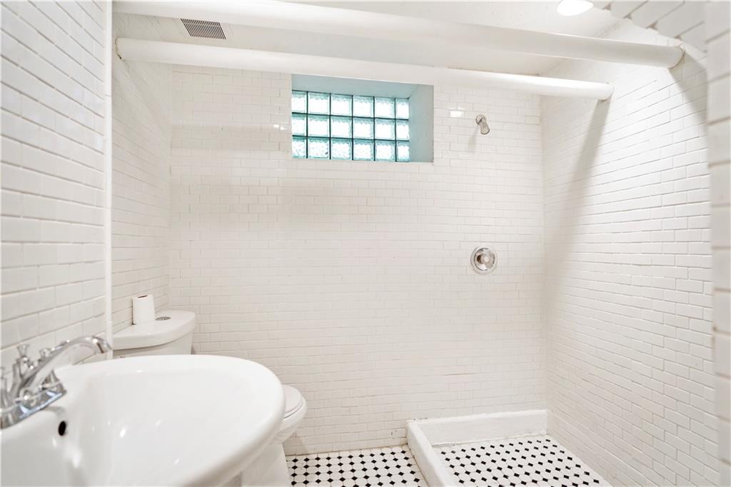 114 East Waldheim Road Pittsburgh, PA 15215 - Photo 20 of 25 This bath is located in the basement