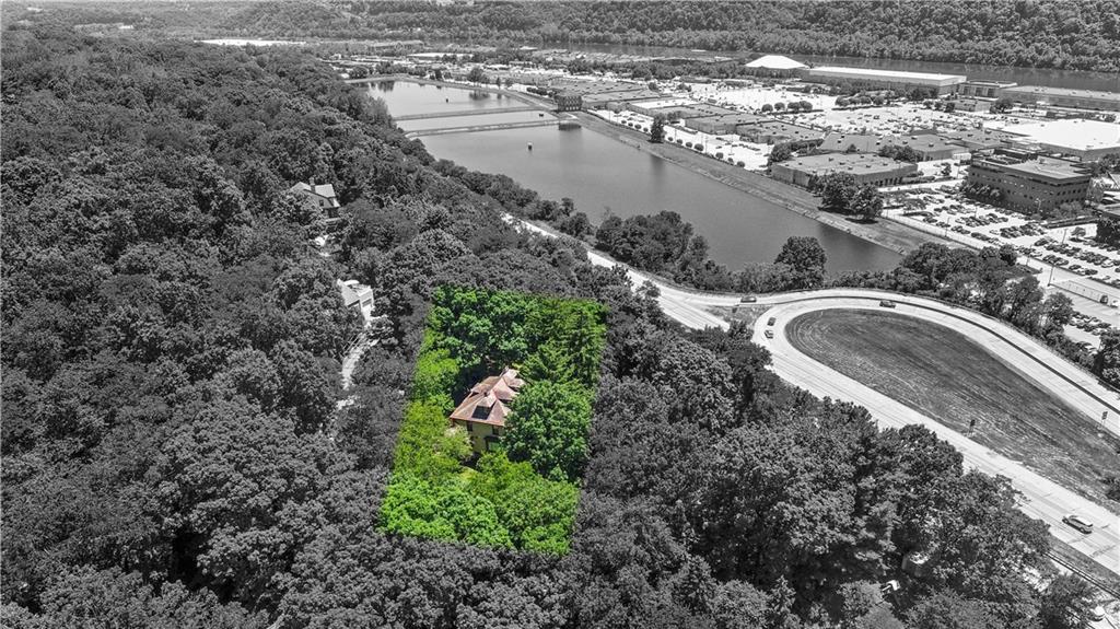 114 East Waldheim Road Pittsburgh, PA 15215 - Photo 24 of 25 Within walking distance to St. Margaret's Hospital