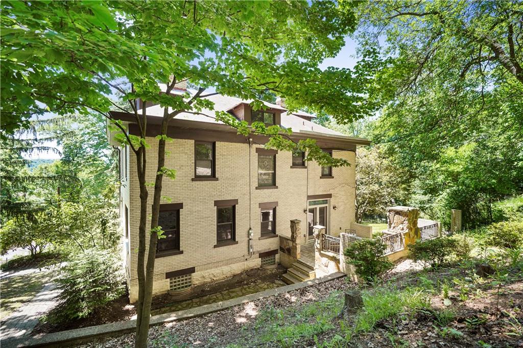 114 East Waldheim Road Pittsburgh, PA 15215 - Photo 25 of 25 Come on back! Take a second look. This home is just waiting for you to call it yours!