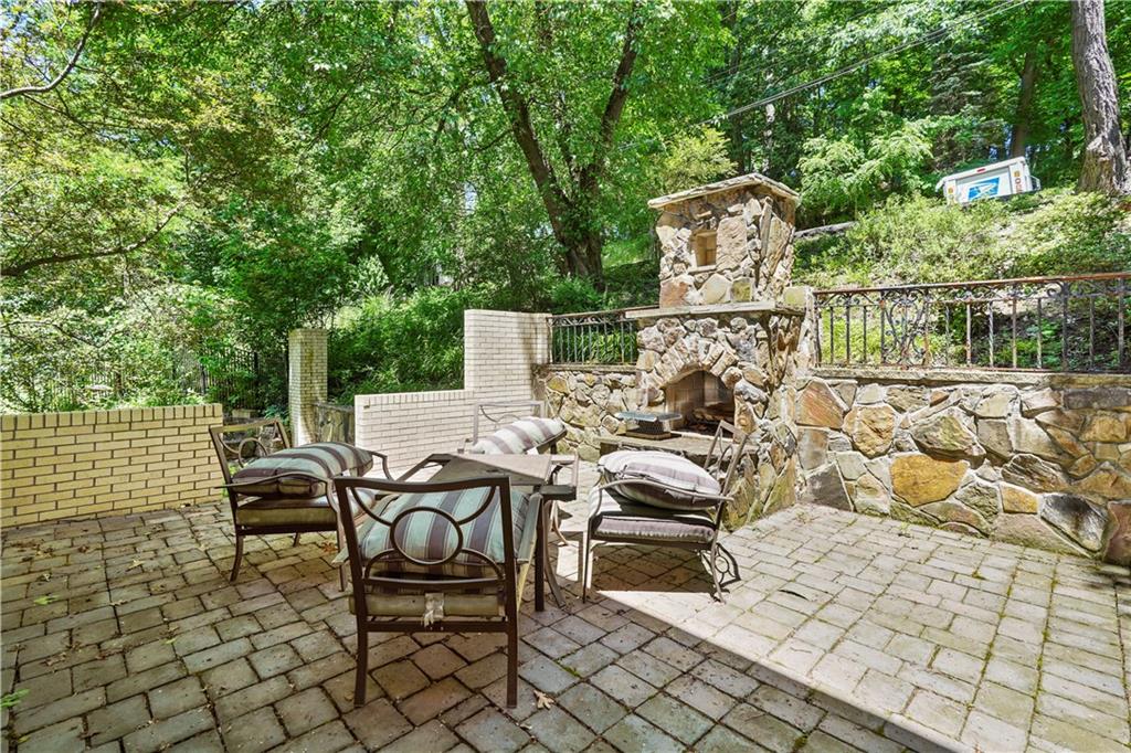 114 East Waldheim Road Pittsburgh, PA 15215 - Photo 5 of 25 From patio there is access to side yard