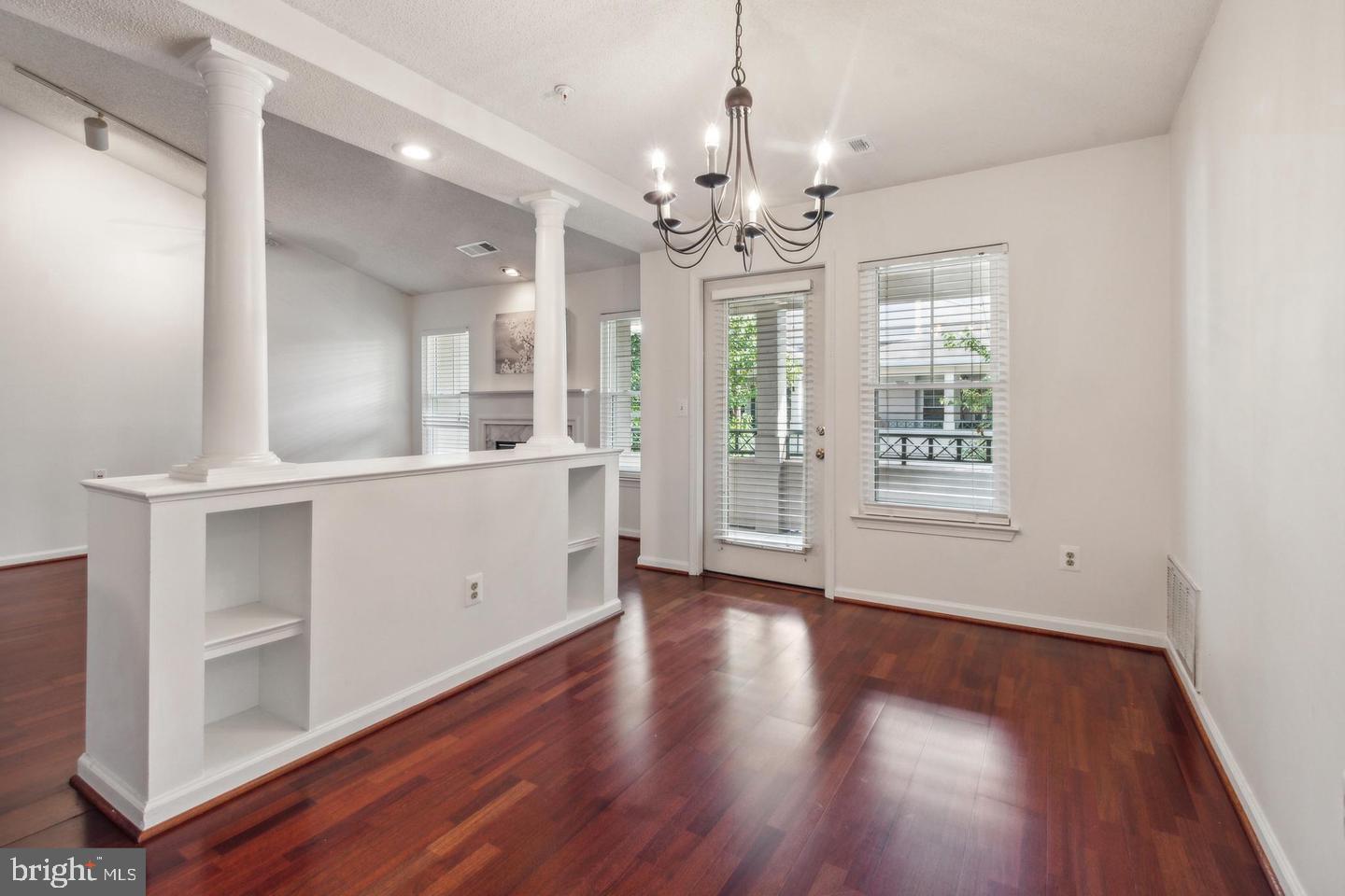 12024 Taliesin Place, Unit 35 Reston, VA 20190 - Photo 5 of 15 Dining Area