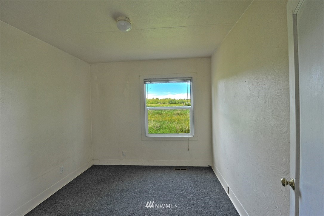 8600 Harborview Road Blaine, WA 98230 - Photo 8 of 25 Gallery Image 8