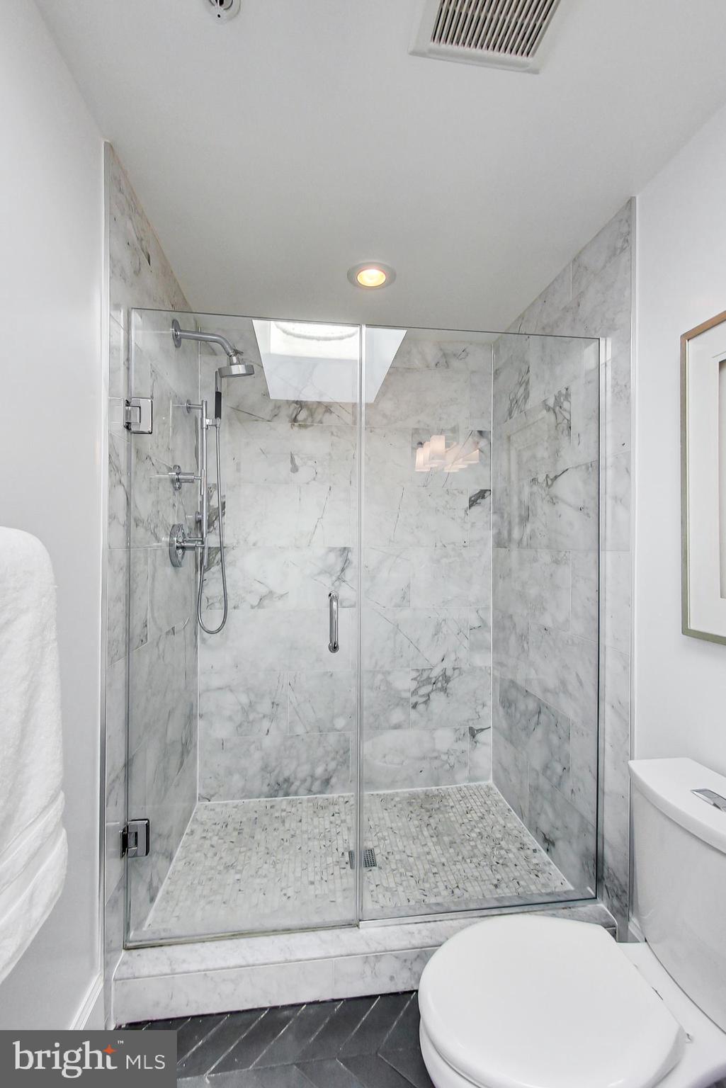 919 R Street Northwest, Unit 2 Washington, DC 20001 - Photo 30 of 44