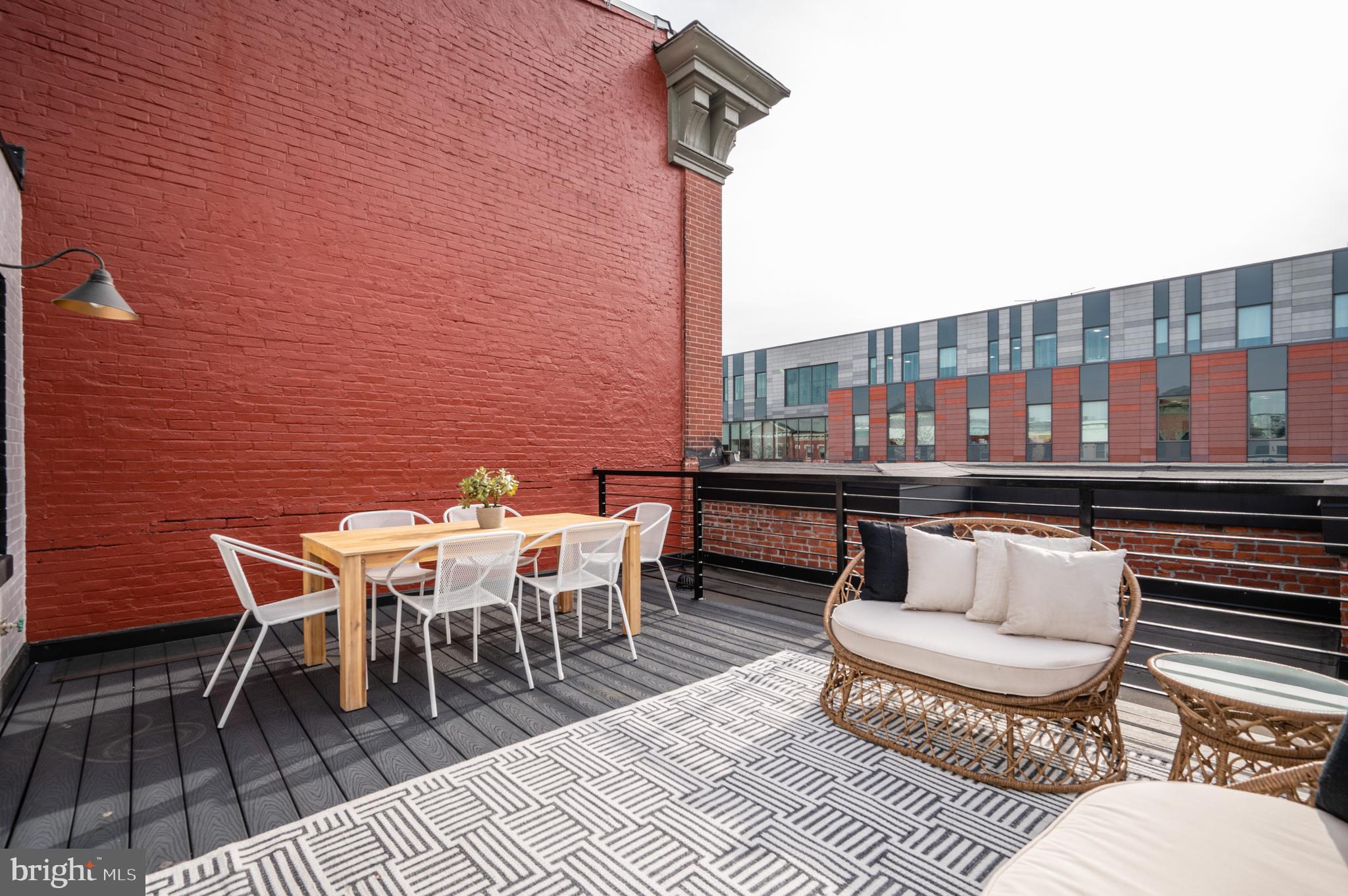 919 R Street Northwest, Unit 2 Washington, DC 20001 - Photo 37 of 44