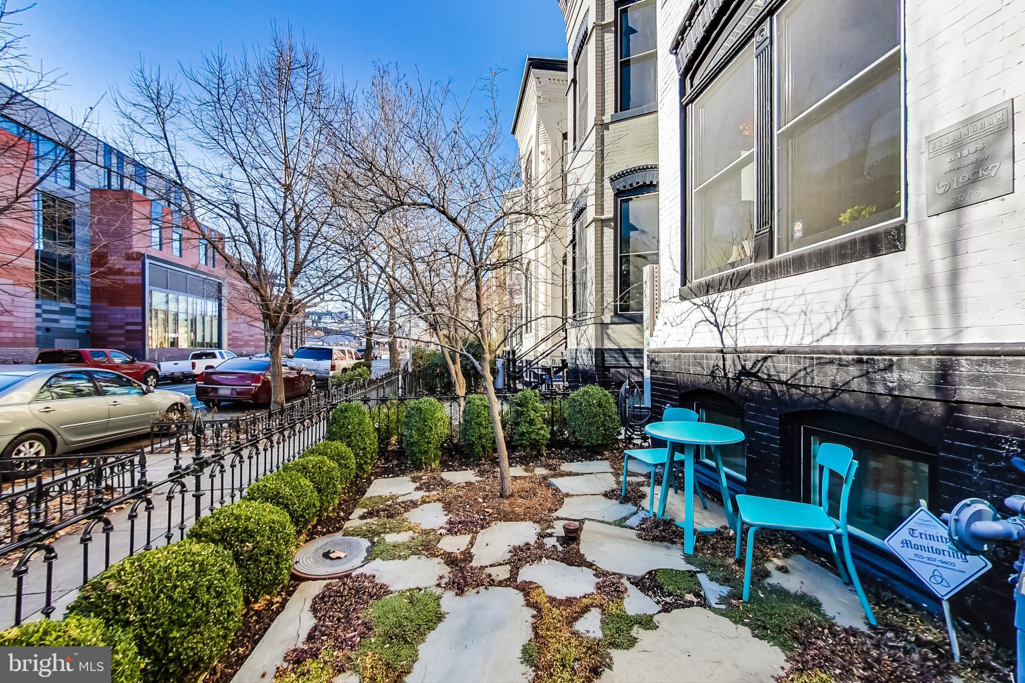 919 R Street Northwest, Unit 2 Washington, DC 20001 - Photo 4 of 44