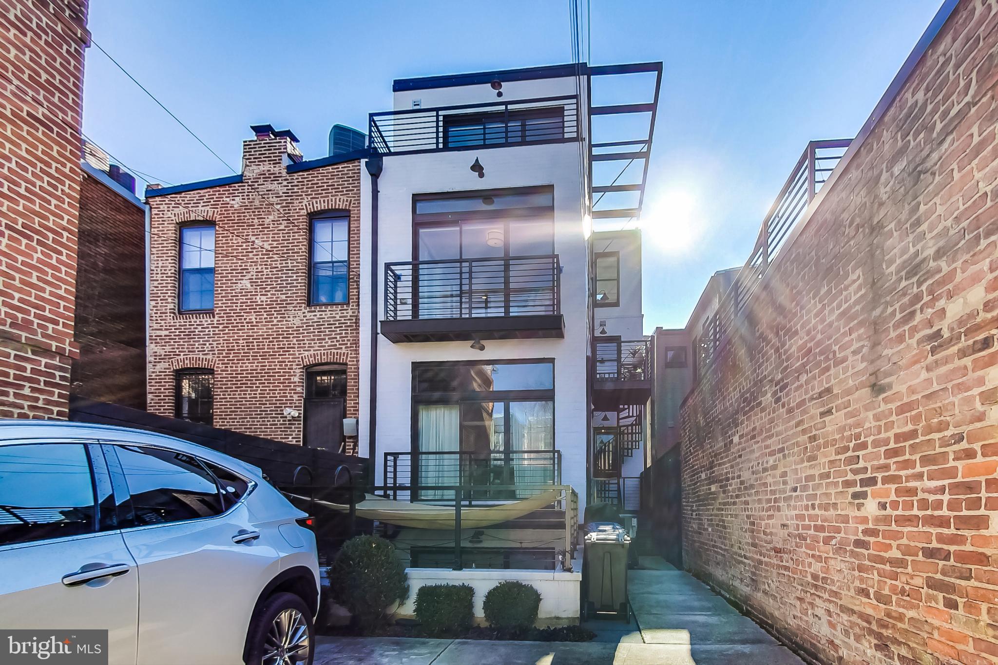 919 R Street Northwest, Unit 2 Washington, DC 20001 - Photo 41 of 44