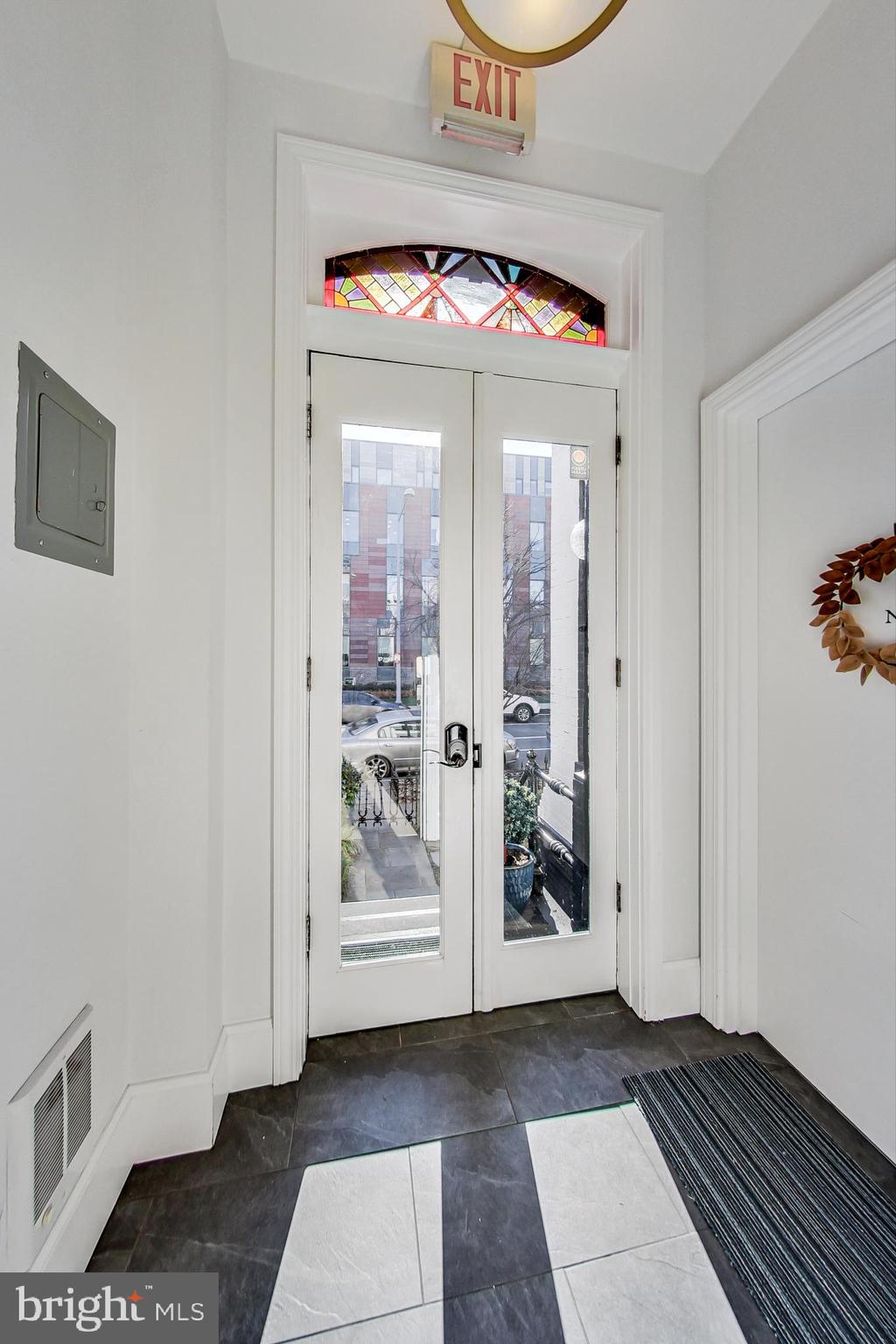 919 R Street Northwest, Unit 2 Washington, DC 20001 - Photo 5 of 44