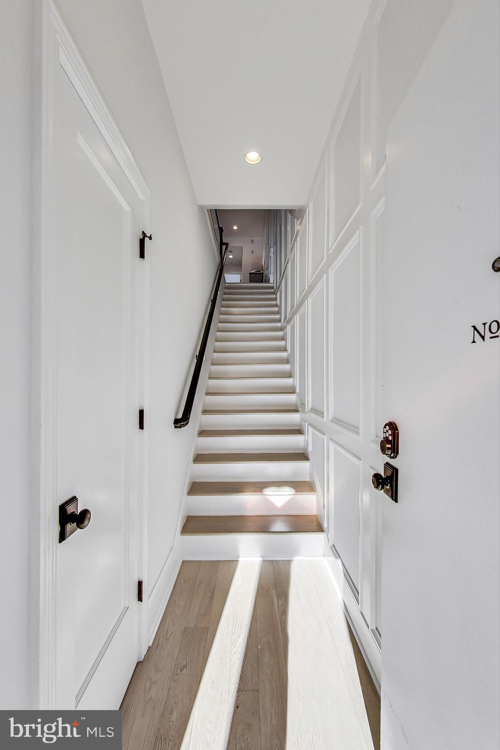 919 R Street Northwest, Unit 2 Washington, DC 20001 - Photo 6 of 44