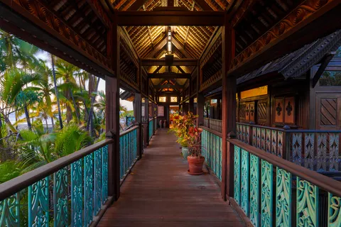 $32,500,000 | 71-1890 Queen Kaahumanu Highway, Kailua-Kona, HI 96740