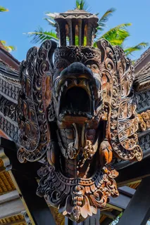 $32,500,000 | 71-1890 Queen Kaahumanu Highway, Kailua-Kona, HI 96740