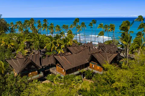 $32,500,000 | 71-1890 Queen Kaahumanu Highway, Kailua-Kona, HI 96740