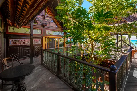 $32,500,000 | 71-1890 Queen Kaahumanu Highway, Kailua-Kona, HI 96740