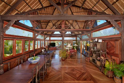 $32,500,000 | 71-1890 Queen Kaahumanu Highway, Kailua-Kona, HI 96740