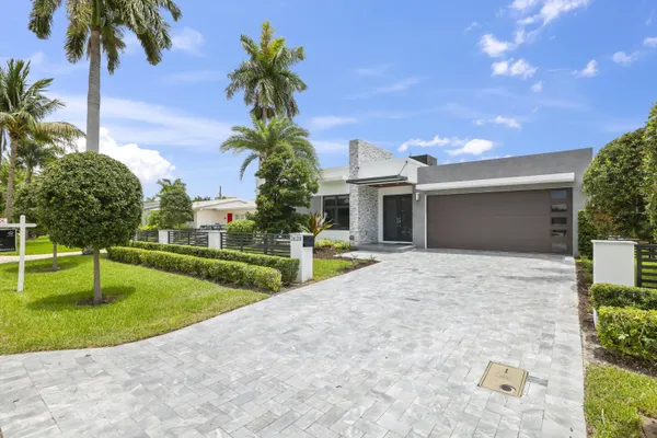 $1,999,999 | 2620 Southeast 6th Street, Pompano Beach, FL 33062