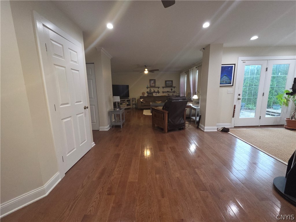 829 Tuscarora Road Sullivan, NY 13037 - Photo 8 of 25 Hallway