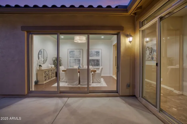 a view of a room with entryway