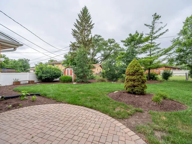 $459,900 | 454 East Park Avenue, Elmhurst, IL 60126