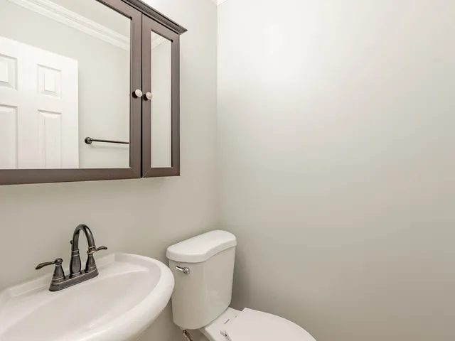 $459,900 | 454 East Park Avenue, Elmhurst, IL 60126