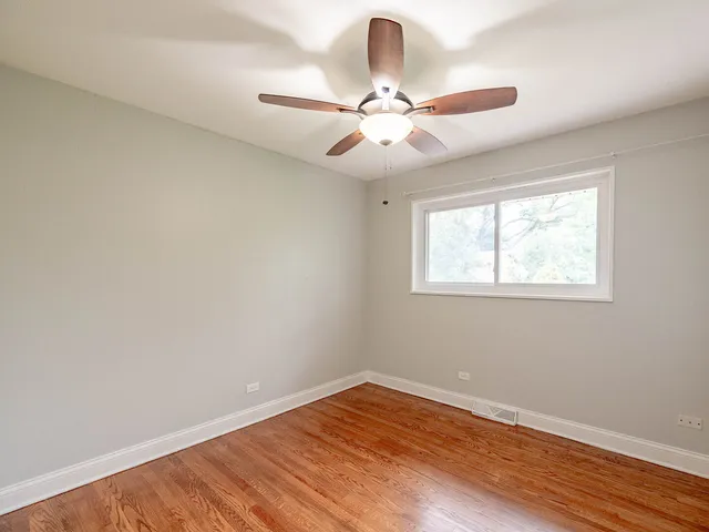 $459,900 | 454 East Park Avenue, Elmhurst, IL 60126