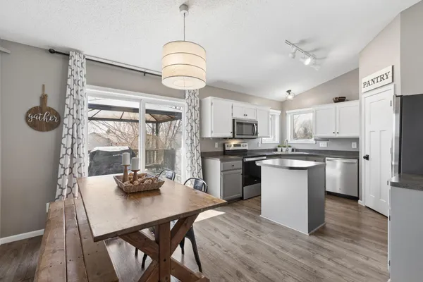 $425,000 | 10145 46th Street Northeast, St. Michael, MN 55376