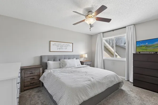 $425,000 | 10145 46th Street Northeast, St. Michael, MN 55376