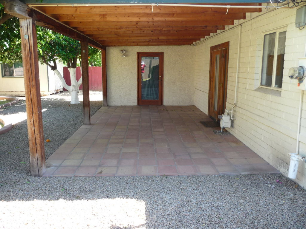 6741 North 11th Street Phoenix, AZ 85020 - Photo 11 of 16 COVERED PATIO