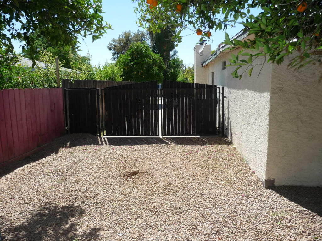 6741 North 11th Street Phoenix, AZ 85020 - Photo 12 of 16 RV PARKING / GATE