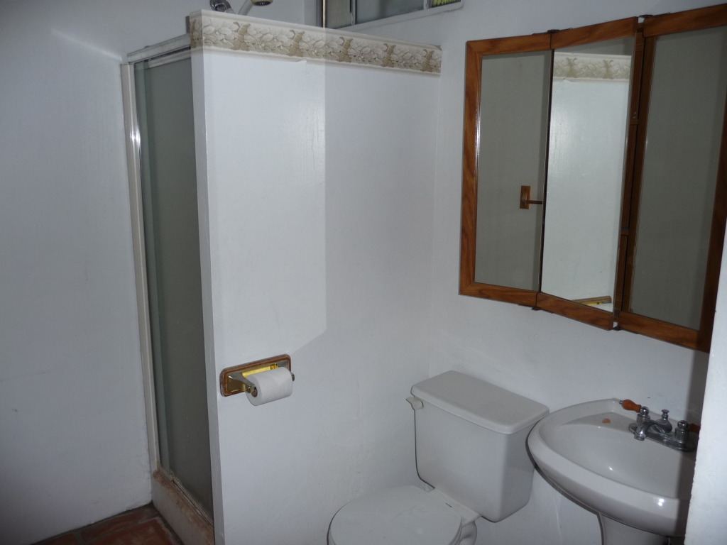 6741 North 11th Street Phoenix, AZ 85020 - Photo 4 of 16 MSTR BATH