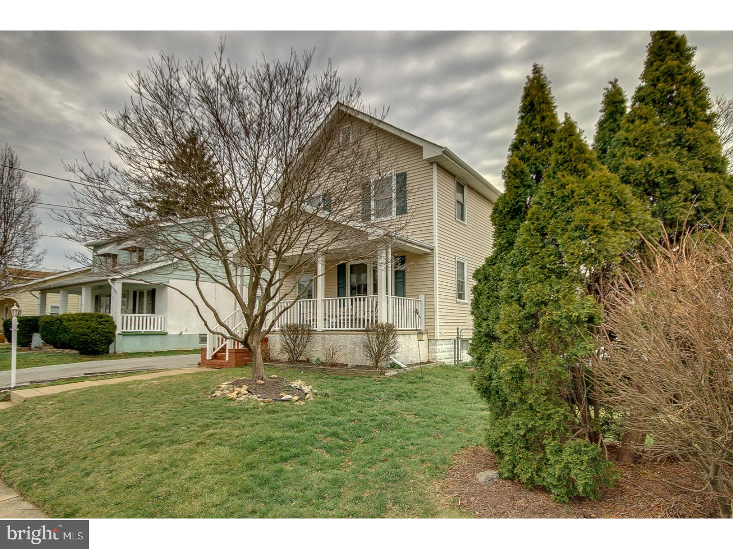15 Beechwood Road Brookhaven, PA 19015 - Photo 2 of 25 Gallery Image 2