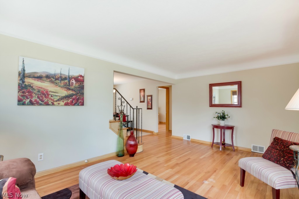 638 Dickerson Road Willowick, OH 44095 - Photo 7 of 25 Gallery Image 7